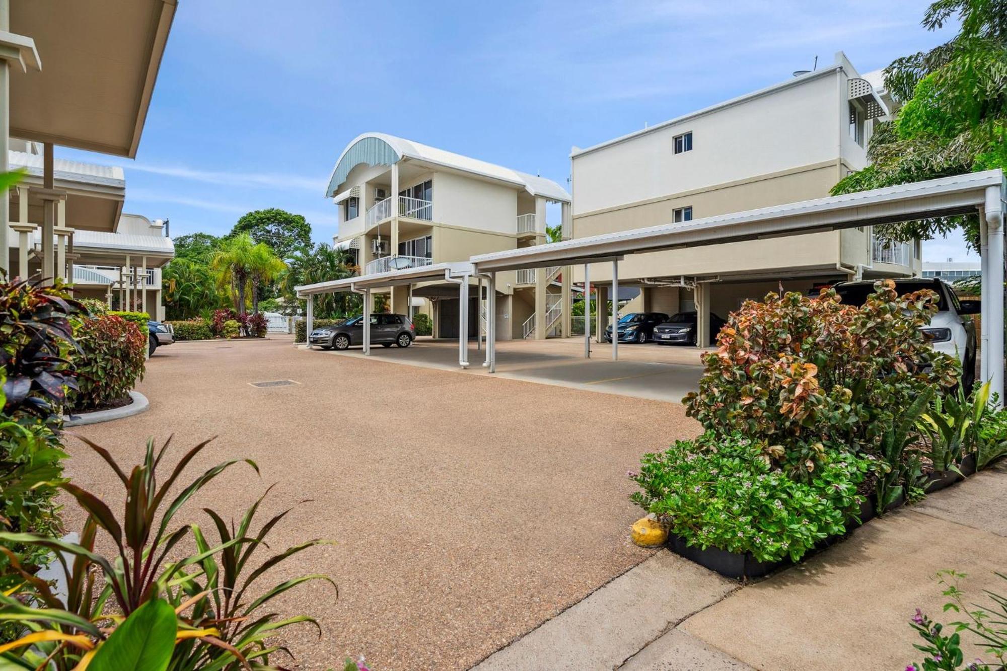 Park Regis Anchorage Hotell Townsville Exteriör bild