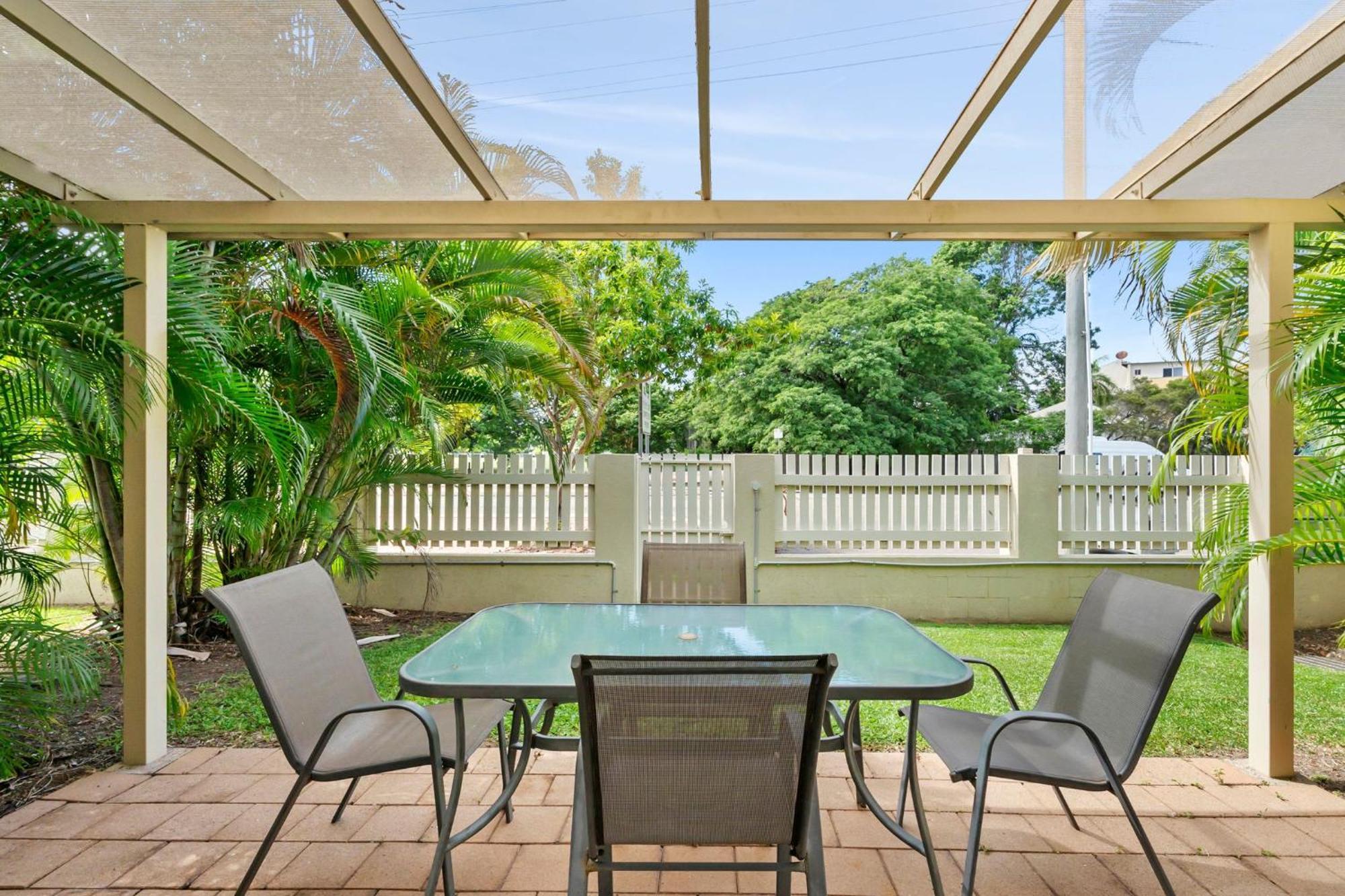 Park Regis Anchorage Hotell Townsville Exteriör bild