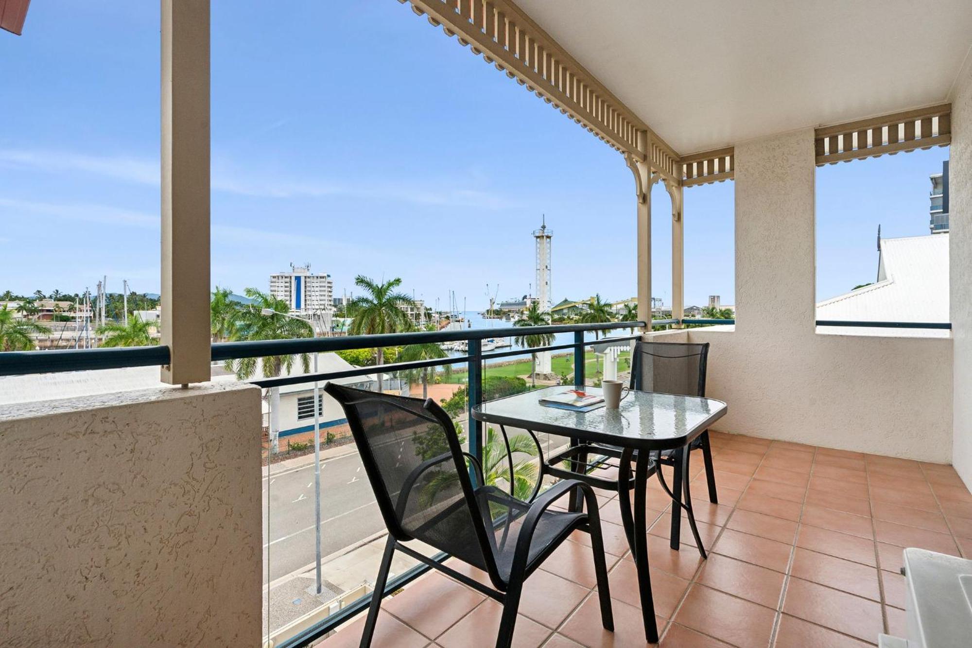 Park Regis Anchorage Hotell Townsville Exteriör bild