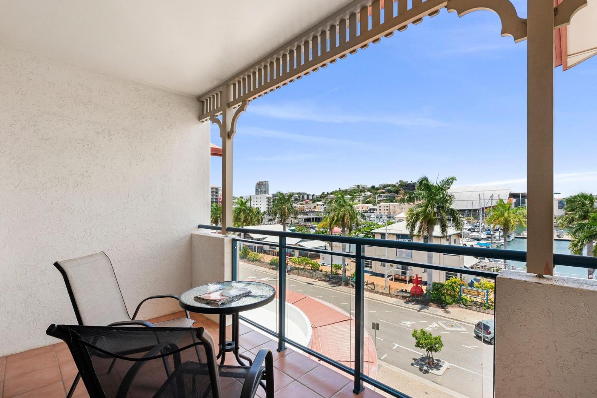 Park Regis Anchorage Hotell Townsville Exteriör bild